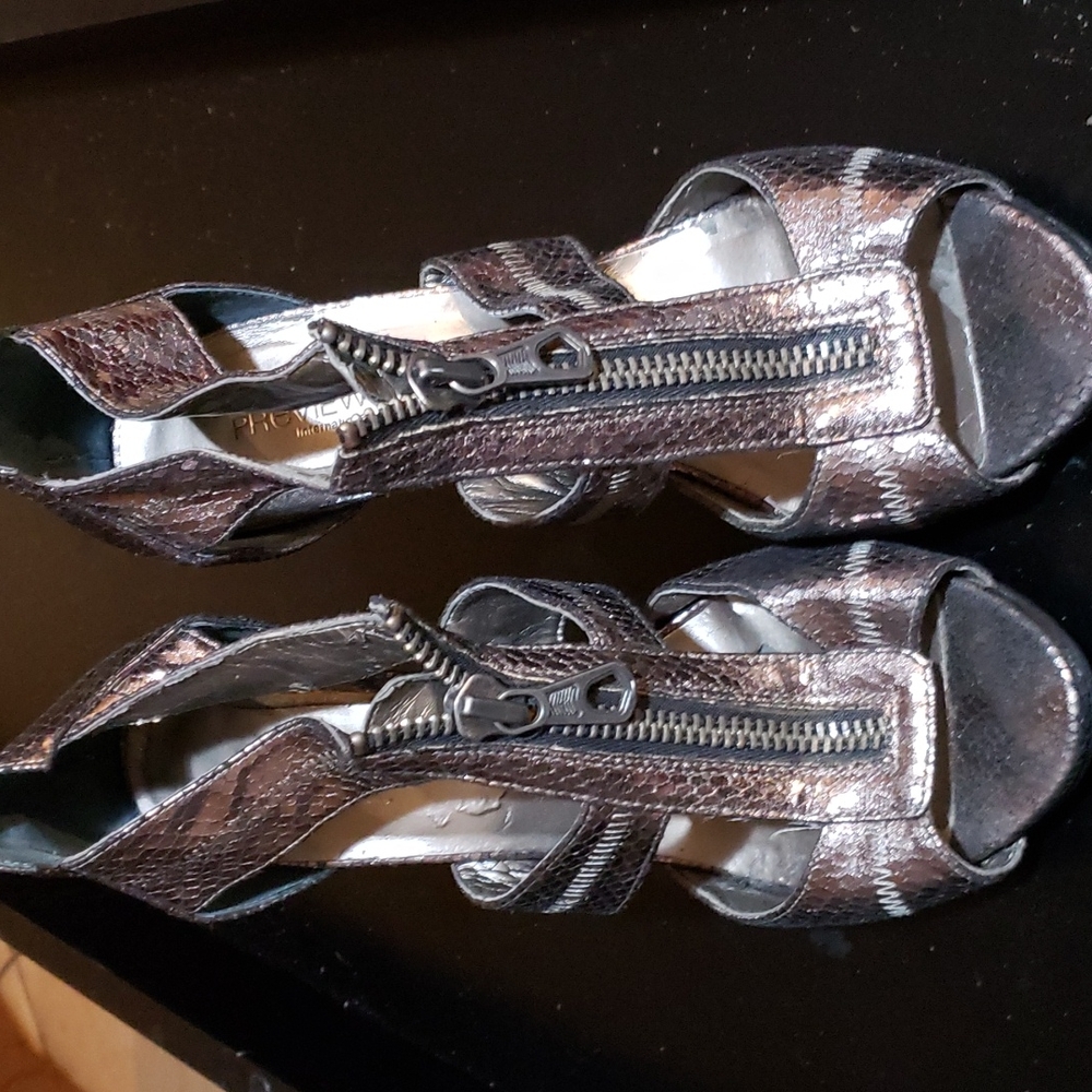 Preview International Copper Heels Size 7.5
